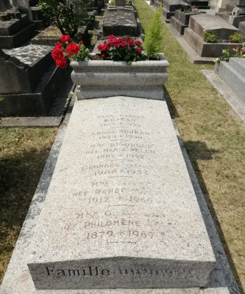 tombe vielle pierre granite après