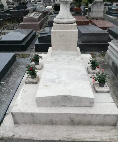 tombe vielle pierre après